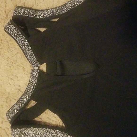 Maurices Shirt Size Large - Picture 4 of 4